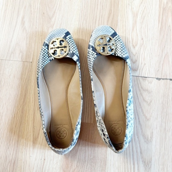 Tory Burch Women’s Chelsea Snakeskin Flats - Picture 2 of 7